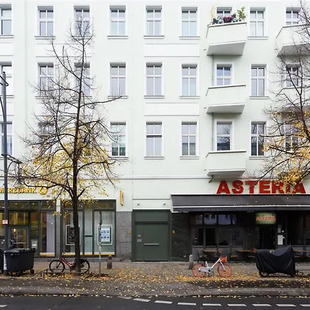 Hotelroom In N6 Prenzlauer Berg بيت ضيافة